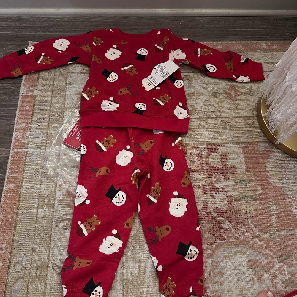 Better Cotton Holiday Red Kids Pajama Set with Santa and Gingerbread Design